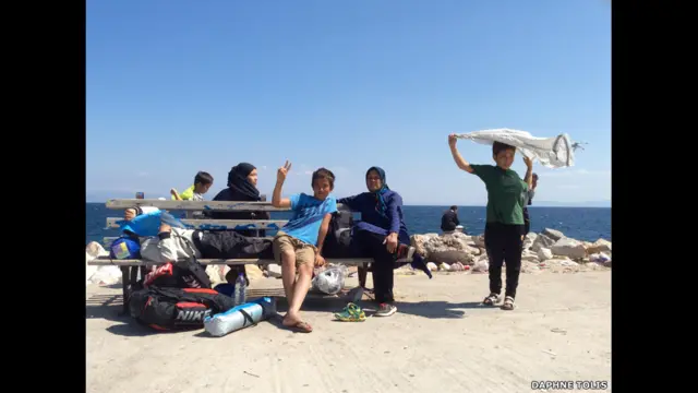 Афганская семья в порту Митилени