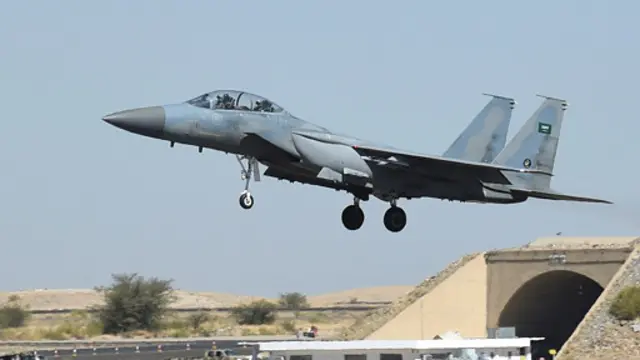 هواپیماهای نظامی عربستان سعودی به عنوان "بخشی از نیروهای ائتلاف" در عملیات حمایت از نیروهای دولتی یمن شرکت دارند