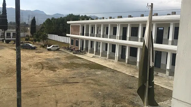 وزیر اعلیٰ کے ترجمان کے مطابق کابینہ میں فیصلہ کیا گیا کہ نجی سکول کے ملازمین اور اساتذہ کا بائیو میٹرک اور سکول میں پیرنٹس اینڈ ٹیچرز ایسوسی ایشن کو بحال اور فعال بنایا جائے گا