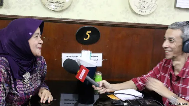 Untuk memanjakan konsumennya, Ratna, alumni Fakultas hukum Unsyiah Banda Aceh ini mengaku mendatangkan sebagian bumbu rempah dari Aceh. 