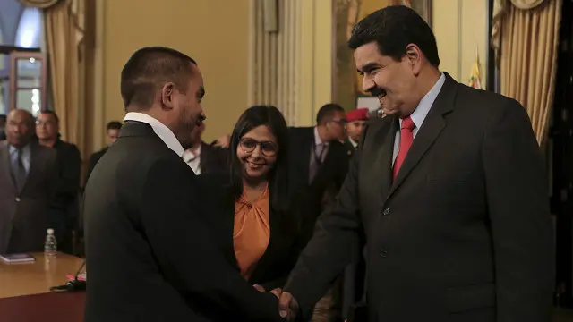 Luis Salas con el presidente de Venezuela, Nicolás Maduro