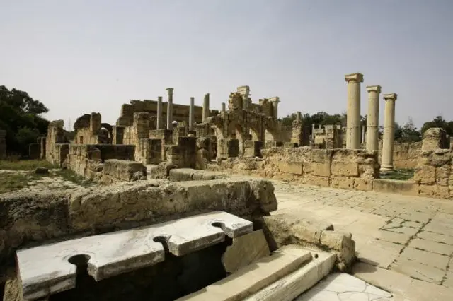 在古代,如廁是一種社交體驗