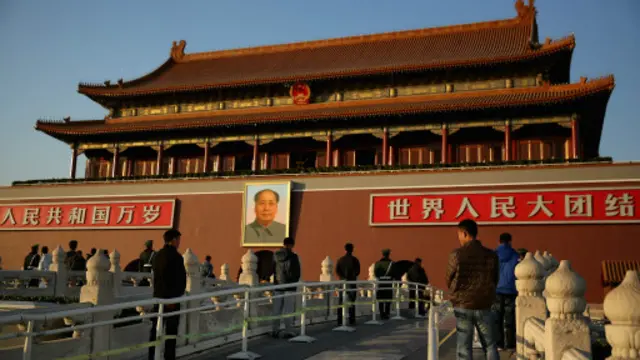 کنگره خلق چین سالانه در تالار بزرگ پکن در میدان تیانانمن برگزار می‌شود