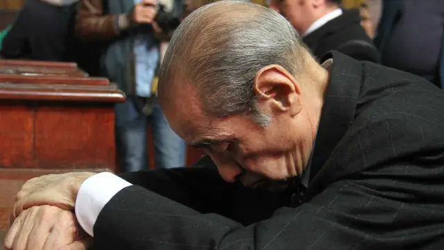 محامي مبارك، فريد الديب، بعد سماعه قرار المحكمة