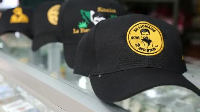 Кепки с изображением Гусмана