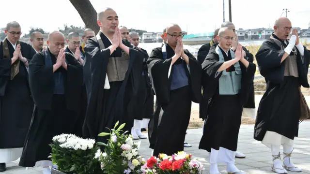 日本福岛县相马市佛僧为2011年东日本大地震暨海啸死难者诵经超渡（11/3/2015）