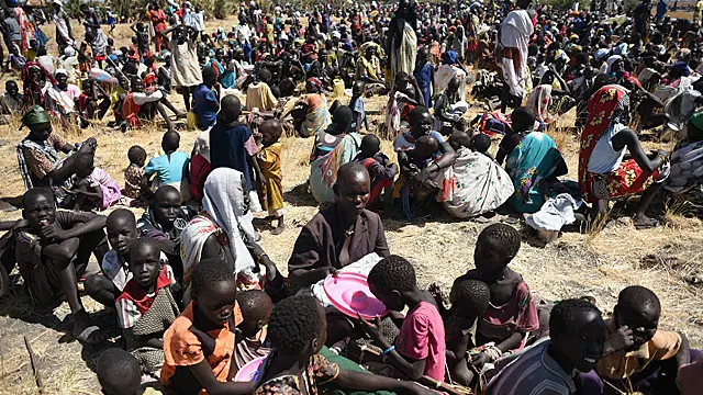 نفت الشرطة استخدام العنف في تفريق المحتجين