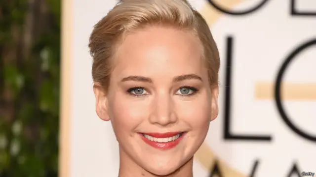 جنیفر لارنس کو میوزیکل اور کامیڈی کے درجے میں بہترین اداکارہ کا ایوارڈ دیا گیا
