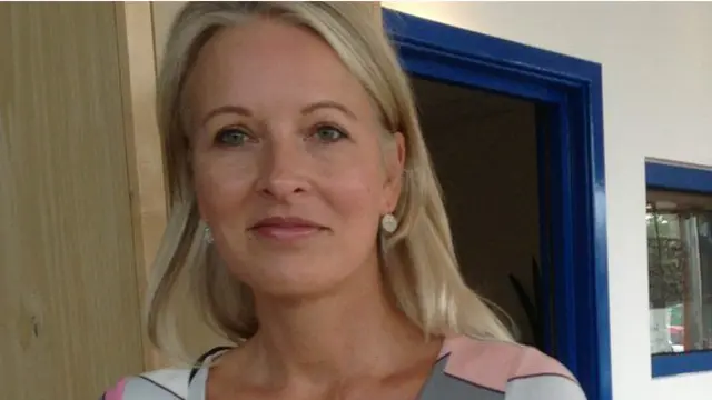 劳拉说，使用没有执照捐精男子的女性应该三思而行。