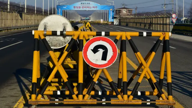 韩国坡州市通往朝鲜开城园区的关卡（8/1/2016）