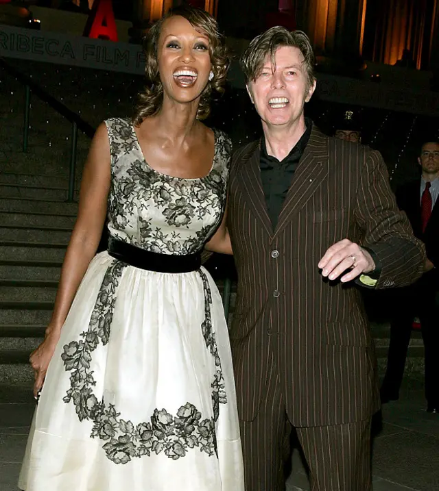 David Bowie y su esposa Iman