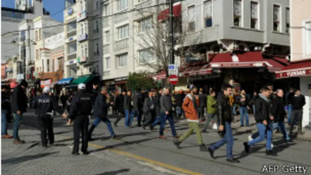 La zona de la explosión es una de las más concurridas de la ciudad. Centenares de personas la visitan a diario.