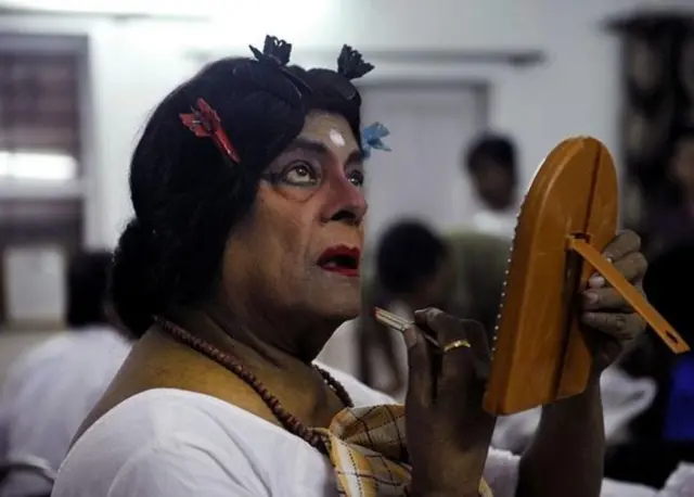 चपल भादुड़ी