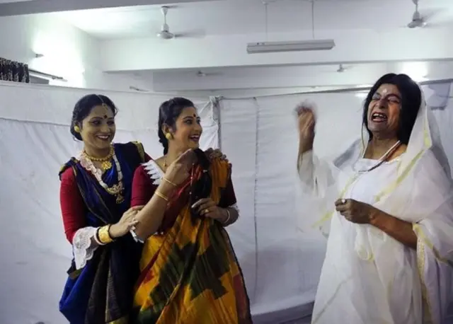 चपल भादुड़ी