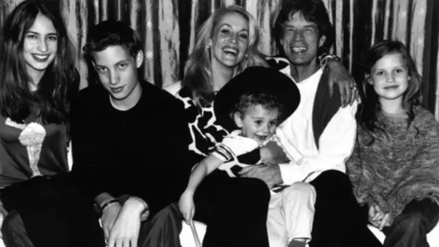 霍尔，贾格尔和孩子