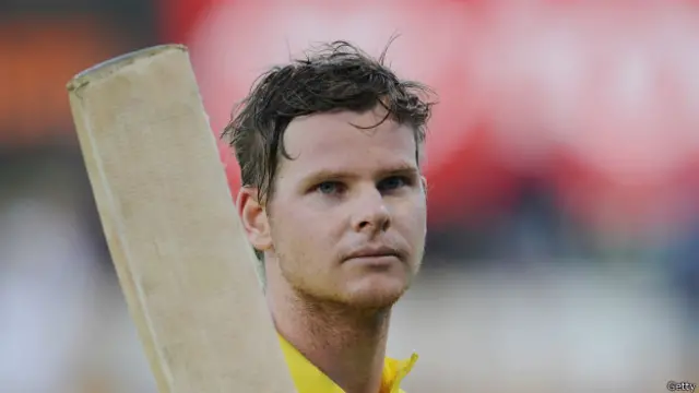 سٹیون سمتھ نے 11 چوکوں اور دو چھکوں کی مدد سے 149 رنز بنائے