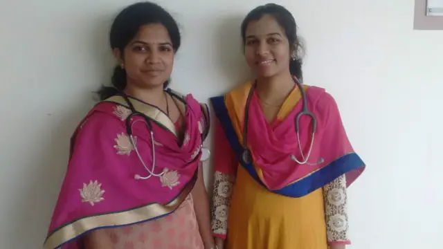 डॉक्टर फ़ैज़ा अंजुम और डॉक्टर सावित्री देवी