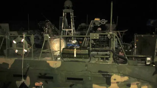 القارب الذي احتجزه الحرس الثوري الإيراني وعلى متنه عشرة بحارة