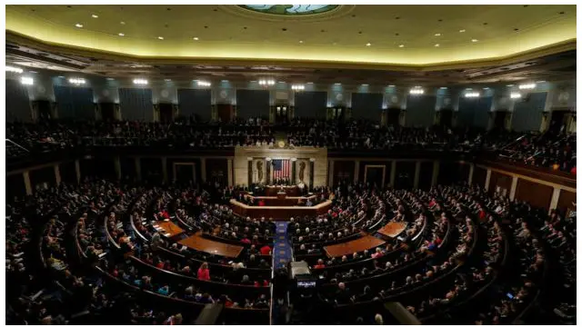 د کانگرس د دواړو جرگو غړو د ولسمشر اوباما وروستۍ وينا غونډې کې برخه درلوده.