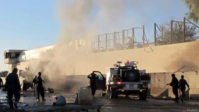 د ناټو ځواکونو دغه قومندان وویل، که چېرې افغان او پاکستاني چارواکي د سولې لپاره ژر لاس په کار نه شي، شاید روان ۲۰۱۶ کال هم د تودوخې په رانژدې کېدو سره د تېر ۲۰۱۵ کال په څېر خونړی وي.