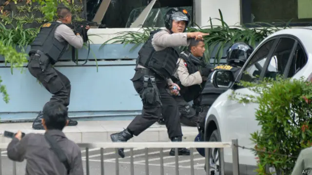 Полиция Джакарты