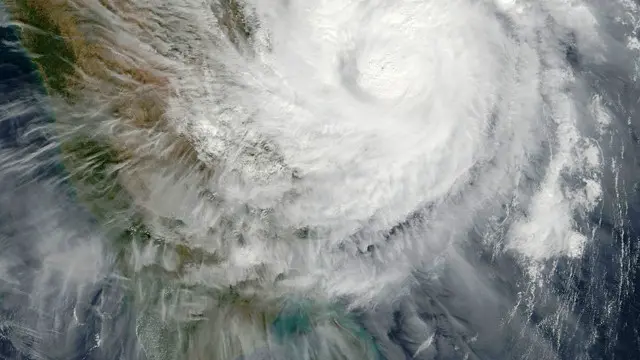 Ciclón tropical 03B