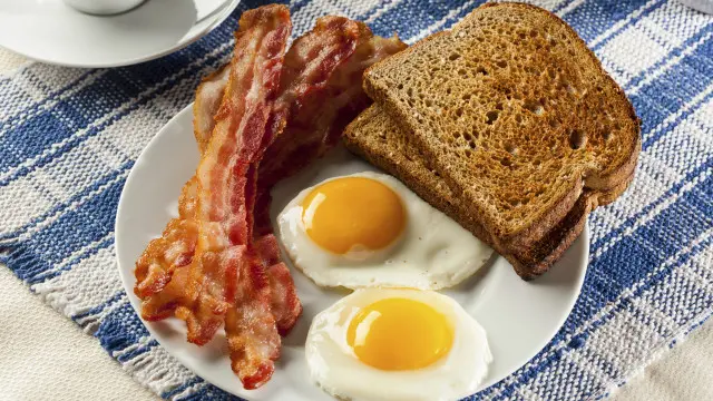 کئی لوگ گوشت خوری کے نام پر صرف انڈے کھاتے ہیں