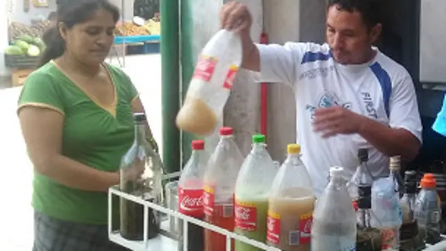 Puesto de un mercado de Villa El Salvador