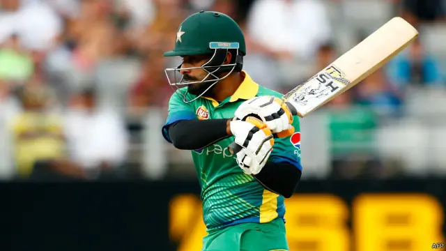 محمد حفیظ نے عمدہ بیٹنگ کرتے ہوئے 61 رنز کی اننگز کھیلی