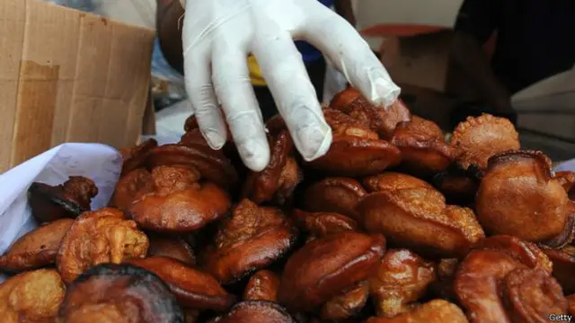 श्रीलंका में मिलने वाली मिठाई केवम