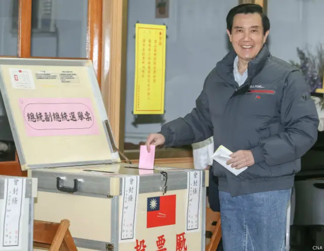 國民黨的馬英九早上投票後也就周子瑜道歉一事表態。