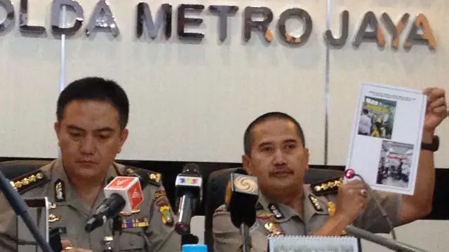 Polisi sudah menangkap 12 orang terkait serangan teror di Jalan Thamrin, Jakarta Pusat.