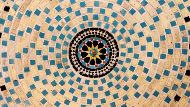 Mezquita de Nasir ol Molk