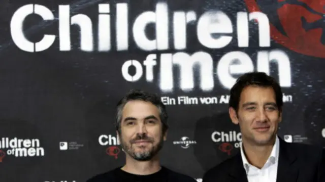Альфонсо Куарон та Клайв Овен на прем'єрі фільму "Дитя людське"