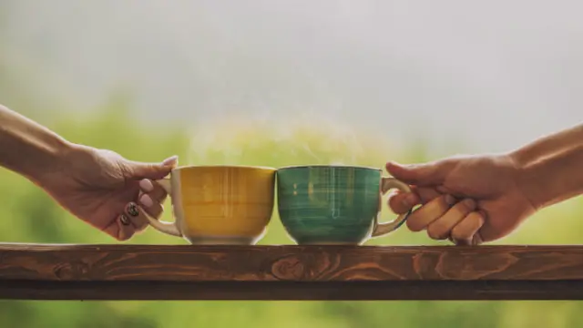 Contrariando o senso comum, o chá parece oferecer o mesmo nível de alerta que o café