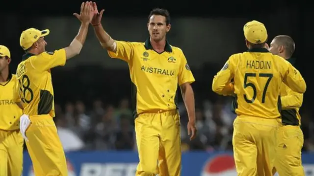 شان ٹیٹ کا شمار آسٹریلیا کے تیز ترین بولروں میں ہوتا رہا ہے