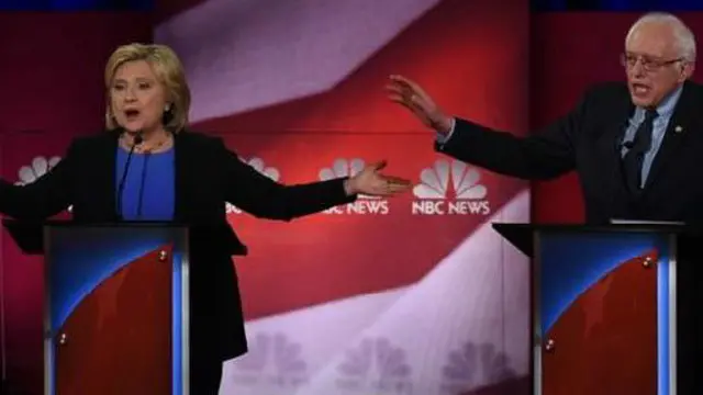 希拉里和桑德斯在电视辩论会上