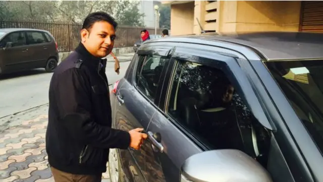 وجیندرا سنگھ دہلی میں مارکٹنگ کے شعبے سے وابستہ ہیں