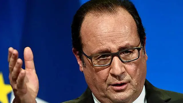 Tổng thống Pháp Francois Hollande cảnh báo trách nhiệm của các vụ đình công và kêu gọi tất cả mọi người hãy vì ngày hội bóng đá của công chúng.