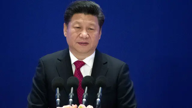  သမ္မတ ဟာ အာဏာတွေ ကို သူ့ လက် ထဲမှာ စုပုံကိုင်ထားပြီး လွတ်လပ်စွာ ပြောဆိုမှု ကို ထပ်ပြီး ထိန်းချုပ်နေတယ်