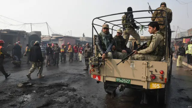 پشاور میں حال ہی میں سکیورٹی فورسز پر حملوں میں اضافہ دیکھا گیا ہے۔