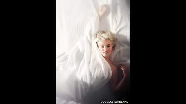 In Bed with Marilyn - Douglas Kirkland 1961