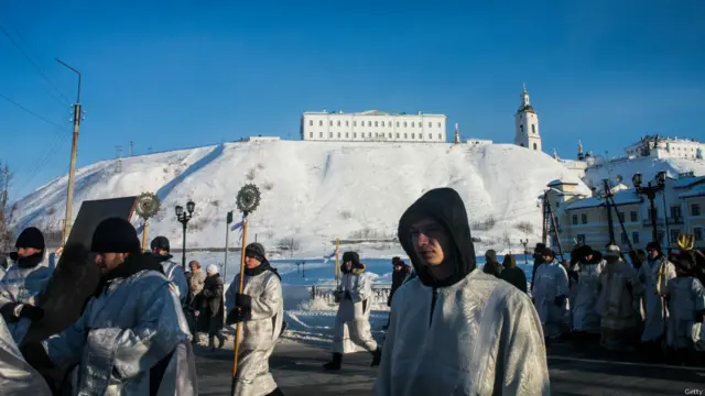 یہاں کے قصبے تبولسک کے قدامت پسند مسیحی اس موقع پر خاص طور پر جلوس نکالتے ہیں۔