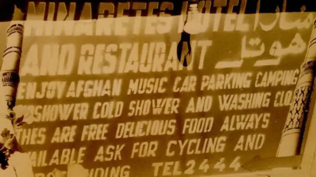 Деякі готелі уздовж "стежки хіпі" пропонували безкоштовний душ і умови для прання, а також ремонт велосипедів