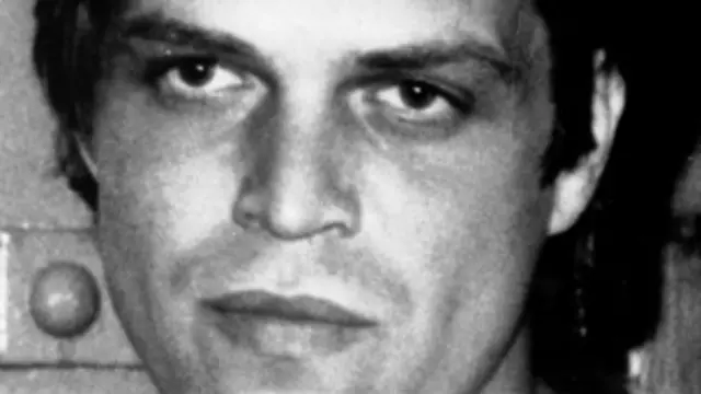 Staub cumplió cárcel por terrorismo y luego se escabulló de la vista pública.