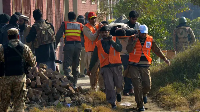 چارسدہ سے پہلے پشاور میں ہی دسمبر 2014 میں آرمی پبلک سکول پر طالبان کے حملے کے نتیجے میں طلبا اور عملے کے ارکان سمیت 140 سے زیادہ افراد ہلاک ہوئے تھے۔