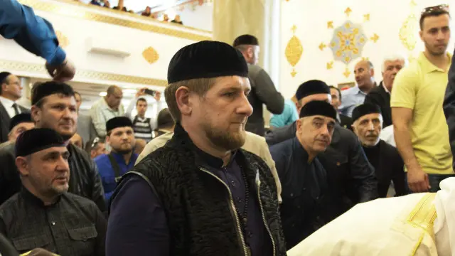 Қодиров масжидда