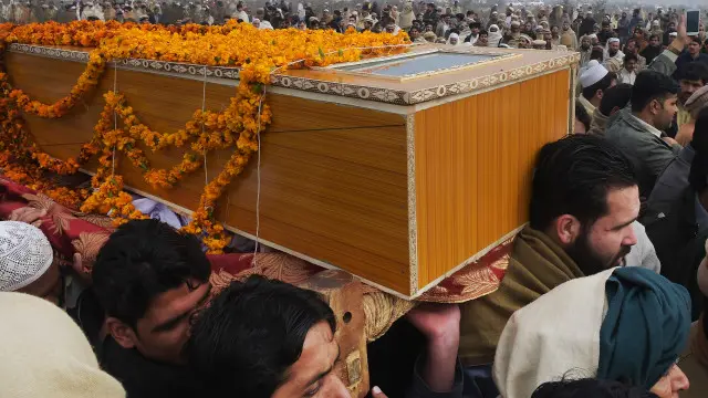 خیبر پختون خوا میں 68 ہزار تعلیمی ادارے اور 55 ہزار پولیس والے ہیں