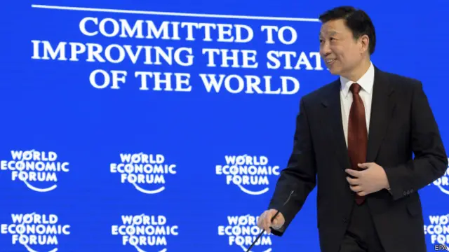 李源潮在瑞士小镇达沃斯表示，中国的股票市场“尚未成熟”，中国政府会加强监管，来避免市场更大的波动。