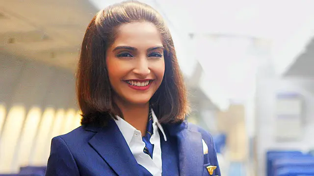 سونم کپور کی فلم نیرجا کے کافی تذکرے ہیں اور اس کی تعریف کی جا رہی ہے